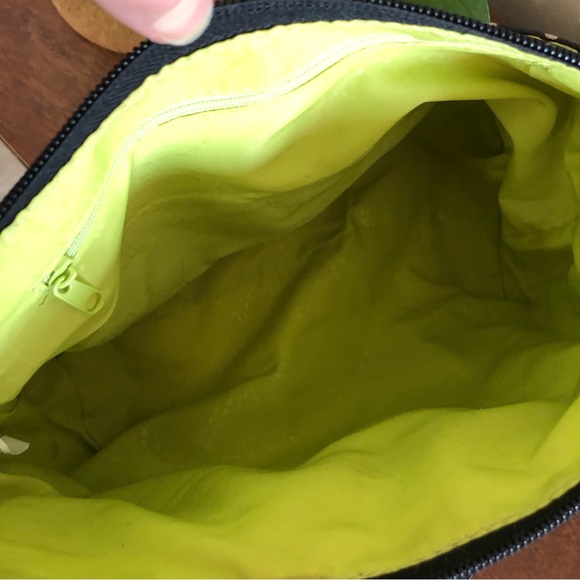 Lily Bloom Black & Cream Dot Crossbody Bag. New, Never Used. Cute Lime Interior. - Picture 14 of 14